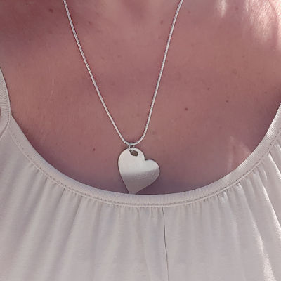 Matt Silver Heart Snakechain